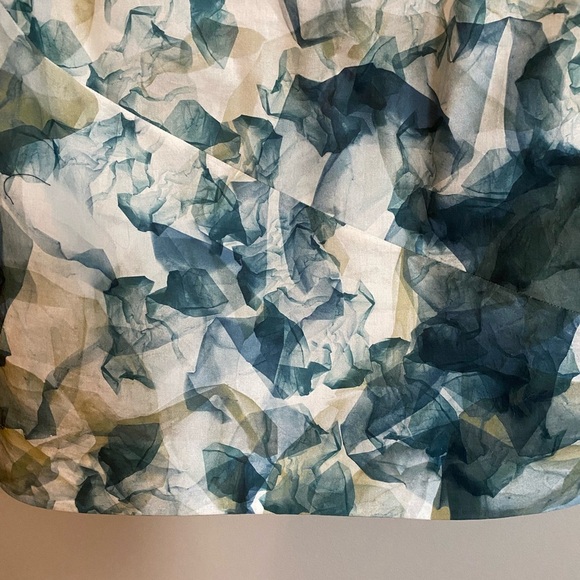 Cos Top with Ruffled Collar in Pastel Watercolours 
Size 2 - Picture 5 of 8